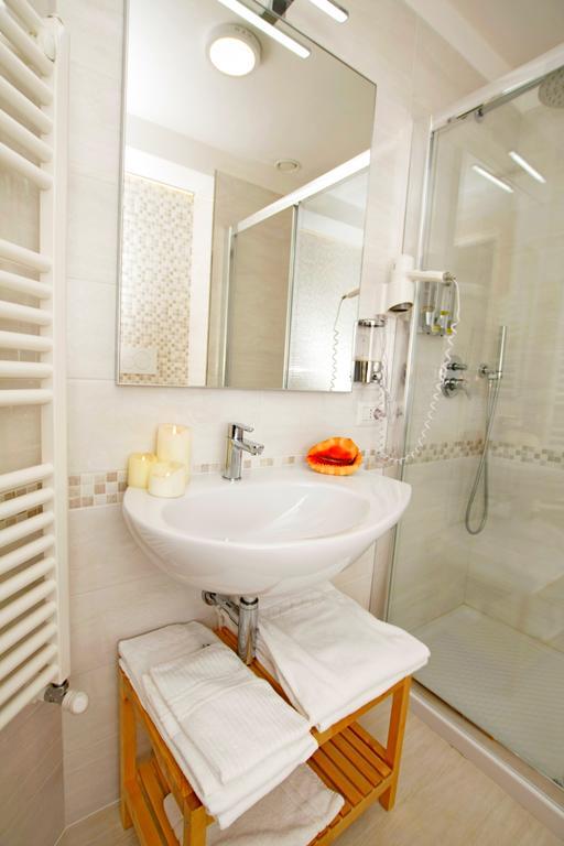 Brezza Marina Luxury Rooms Cagliari Exterior photo